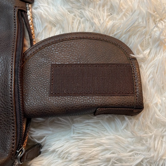 ⭐️M&F Western Angel Ranch Python Messenger Bag Brown - Picture 11 of 16